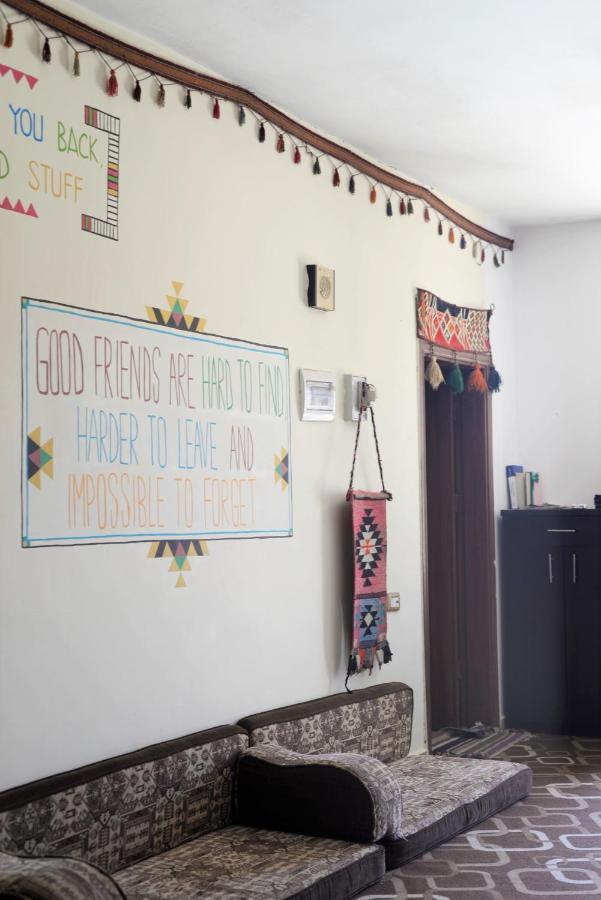 Happy Bedouin House Petra Bed and Breakfast Al Hayy Eksteriør billede