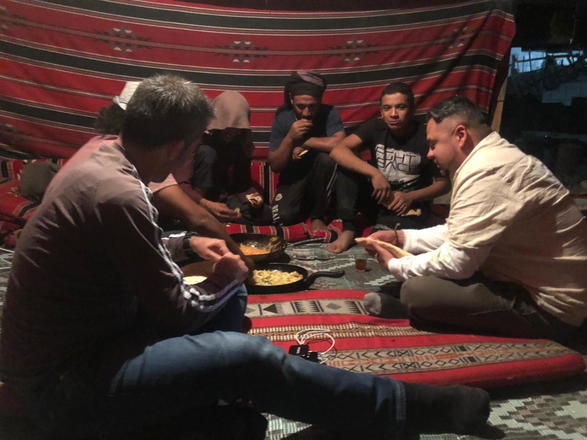Happy Bedouin House Petra Bed and Breakfast Al Hayy Eksteriør billede